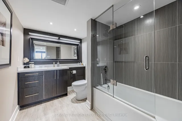 Additional image 19 of 360 Bloor St Unit 603