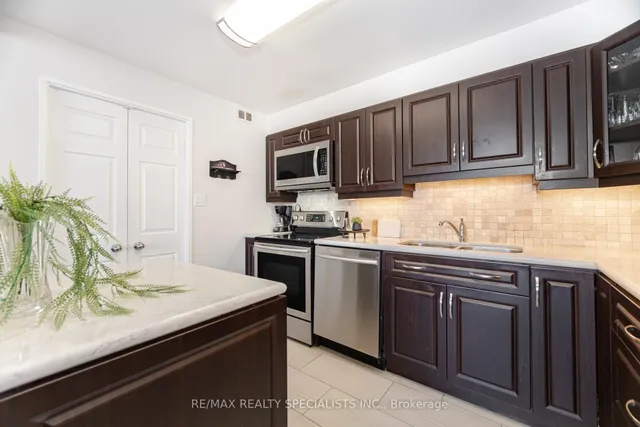 Additional image 3 of 1320 Mississauga Valley Blvd Unit 309