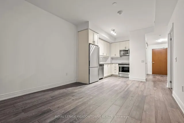Additional image 8 of 1050 Main St Unit 809