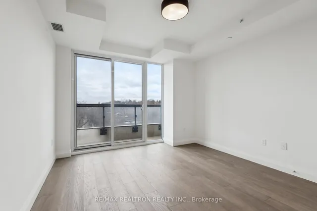 Additional image 29 of 285 Avenue Rd Unit 601