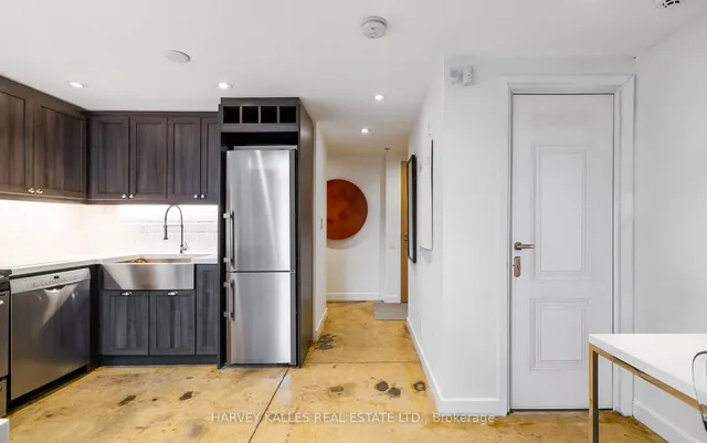 Additional image 9 of 363 Sorauren Ave Unit 111