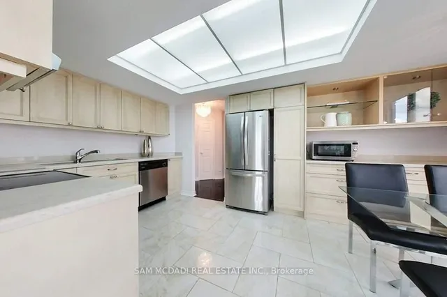 Additional image 6 of 55 Kingsbridge Garden Circ Unit 1411