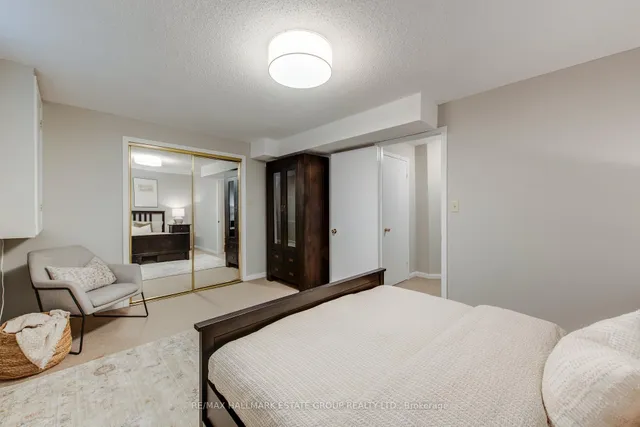 Additional image 37 of 50 Clarinda Dr