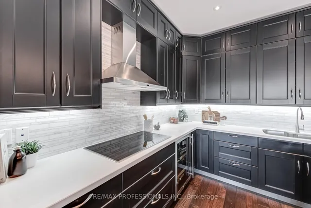 Additional image 8 of 372 Silverthorn Ave