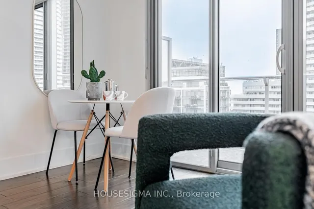 Additional image 19 of 39 Queens Quay Unit 1039