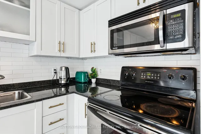 Additional image 21 of 34 Western Battery Rd Unit 435