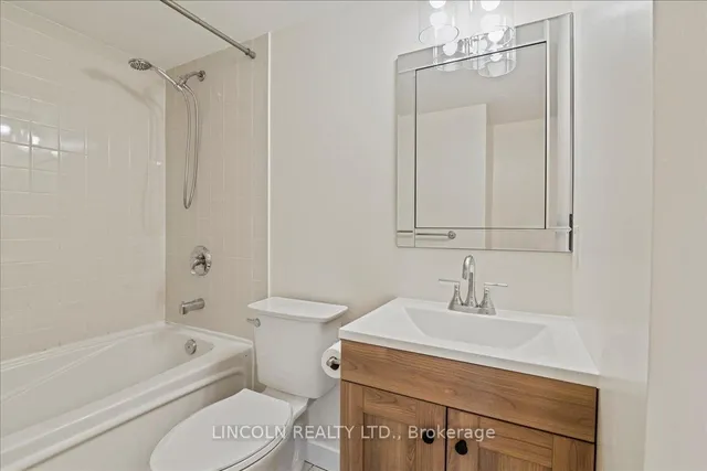 Additional image 20 of 36 Lee Centre Dr Unit 815