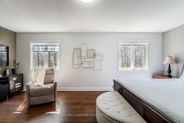 Additional image 27 of 62 Dunvegan Cres