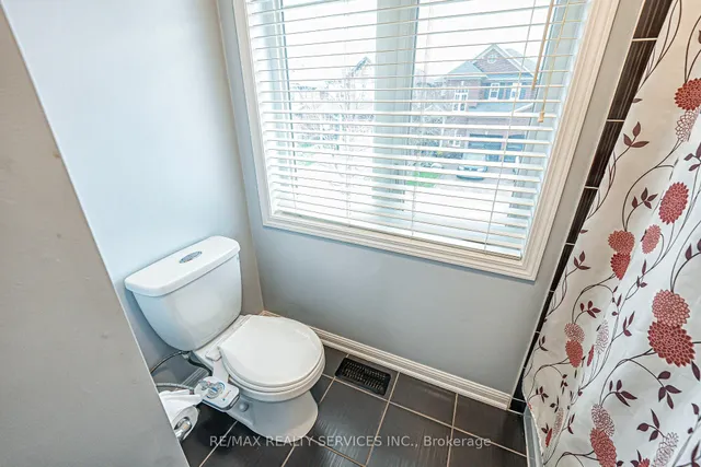 Additional image 35 of 38 Arkwright Dr