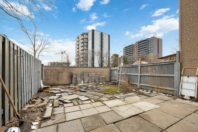 Additional image 19 of 61 Driftwood Ave Unit 2