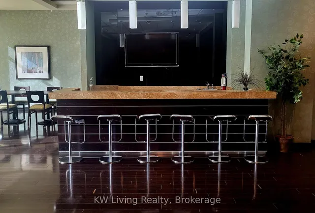 Additional image 29 of 215 Queen St Unit 810