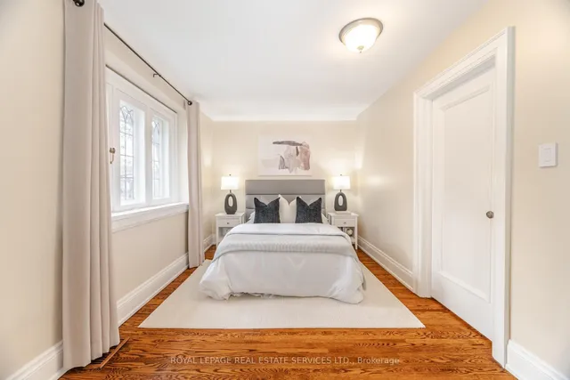 Additional image 12 of 33 Willingdon Blvd