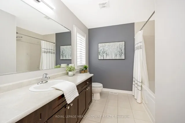 Additional image 29 of 428 Dymott Ave