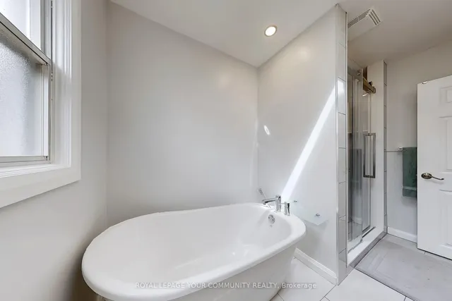 Additional image 24 of 14 Restwell Cres