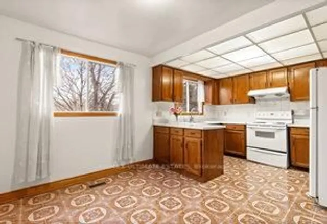 Additional image 14 of 18 Parravano Crt
