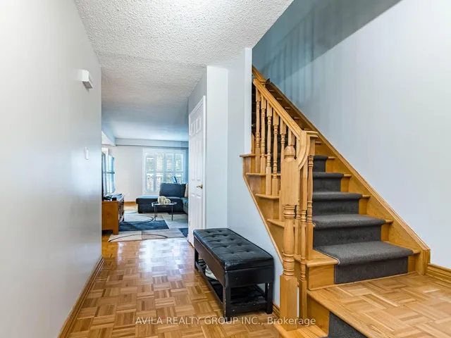 Additional image 3 of 750 Burnhamthorpe Rd Unit 31