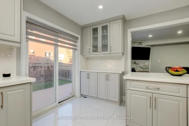 Additional image 17 of 44 Lormel Gate