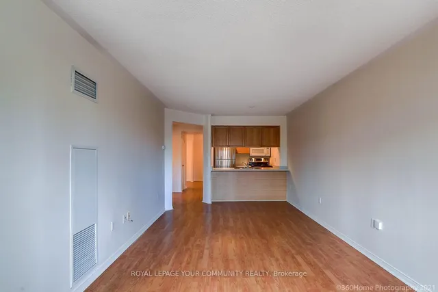 Additional image 3 of 889 Bay St Unit 512