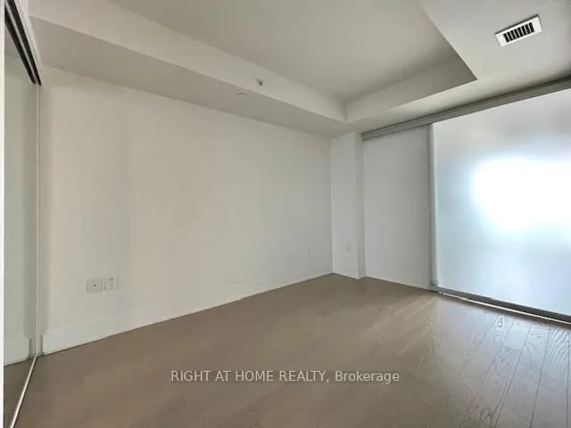 Additional image 8 of 955 Bay St Unit 2702
