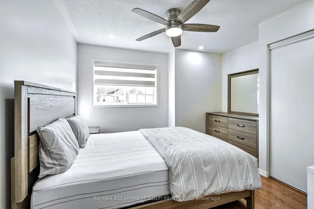 Additional image 14 of 4043 Gunby Cres