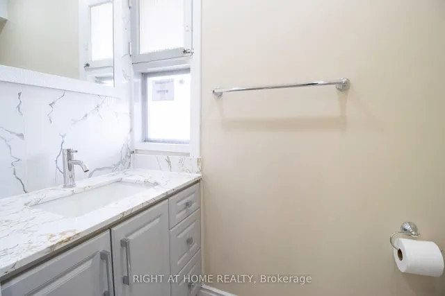 Additional image 9 of 36 Flamingo Cres