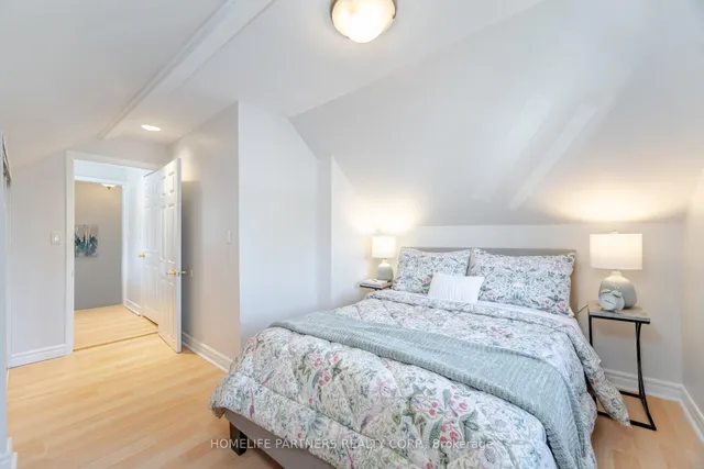 Additional image 23 of 63 Eileen Ave