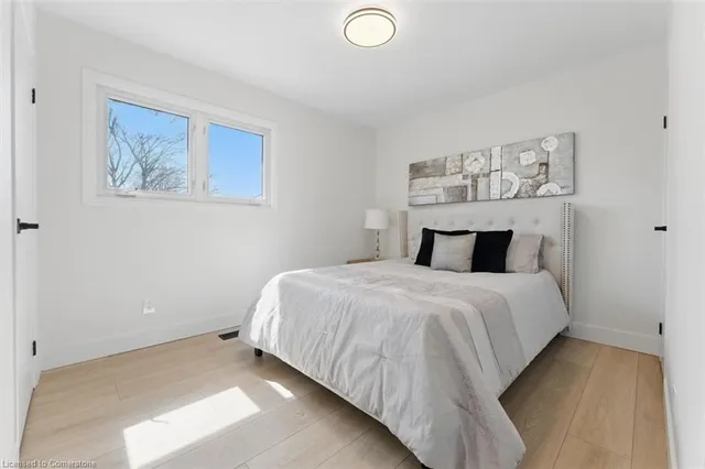 Additional image 28 of 90 Euclid Ave