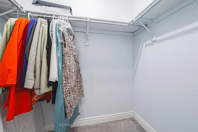 Additional image 31 of 125 Wilson St Unit 107