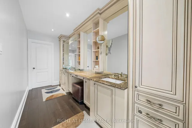 Additional image 25 of 40 Heathview Ave