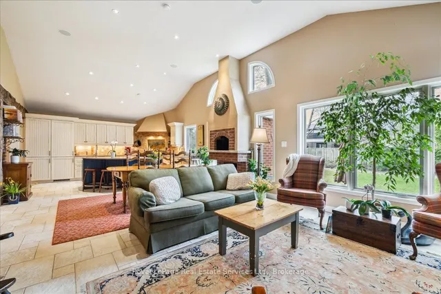 Additional image 15 of 246 Albion Ave