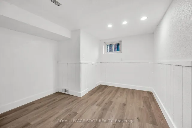 Additional image 33 of 44 West 4th St