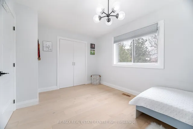 Additional image 40 of 1587 Dewberry Cres