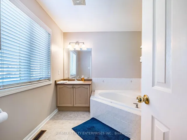 Additional image 28 of 256 Sherwood Rd