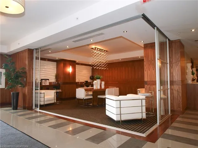 Additional image 30 of 112 Benton St Unit 710