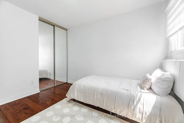 Additional image 25 of 6 Winterfold Dr