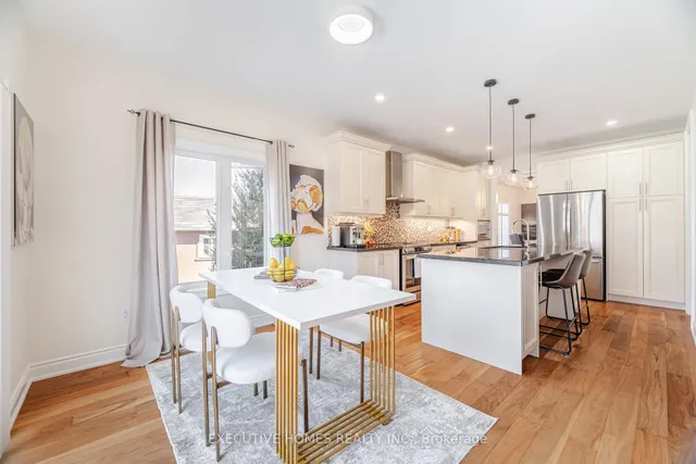 Additional image 20 of 221 Cathcart Cres