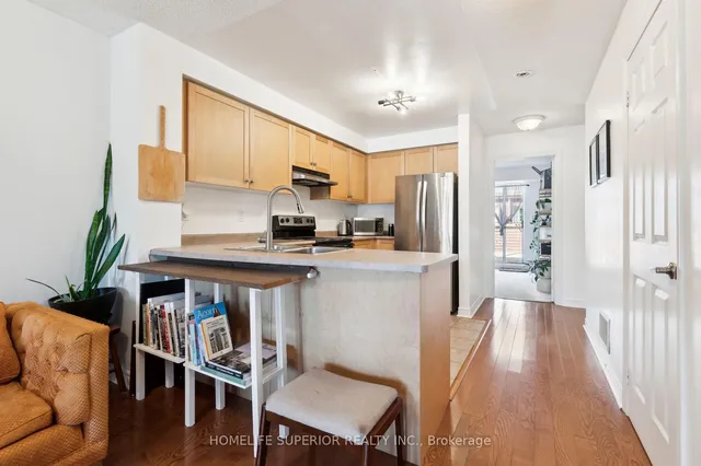 Additional image 17 of 122 Strachan Ave Unit 1