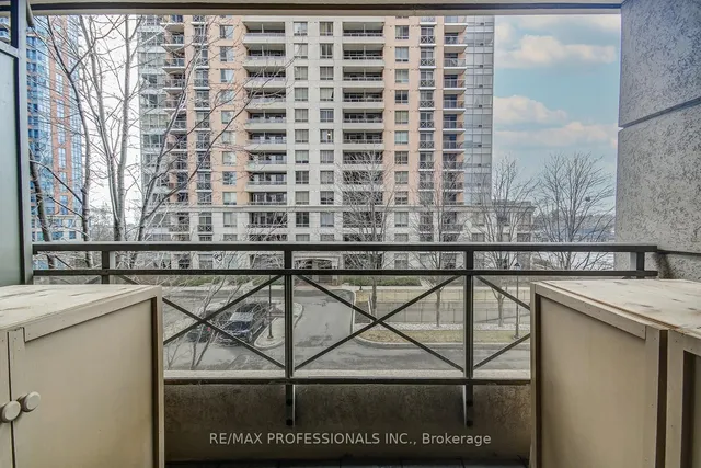 Additional image 23 of 5229 Dundas St Unit 312