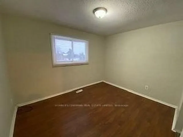 Additional image 10 of 52 Simmons Blvd