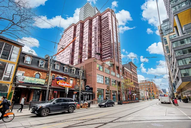 393 King St Unit 401