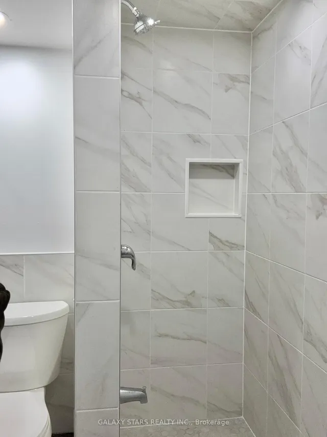 Additional image 37 of 57 Moorecroft Cres