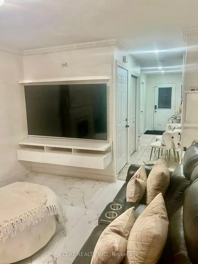 Additional image 6 of 23 Riehm St