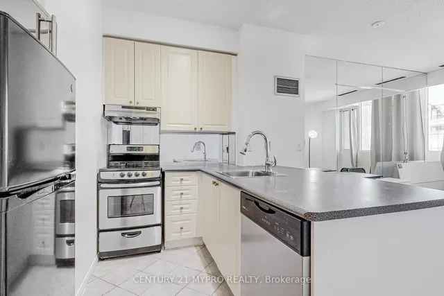 Additional image 16 of 555 Yonge St Unit 401