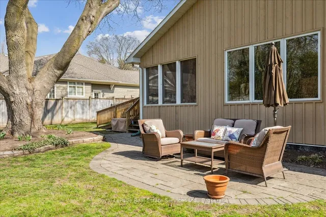 Additional image 46 of 246 Albion Ave