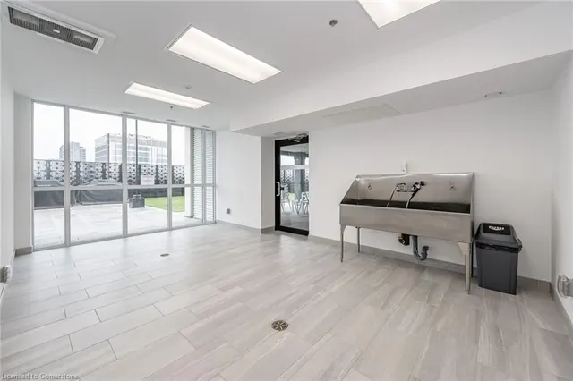 Additional image 44 of 60 Charles St Unit 2904