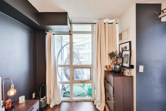 Additional image 21 of 38 Joe Shuster Way Unit 605