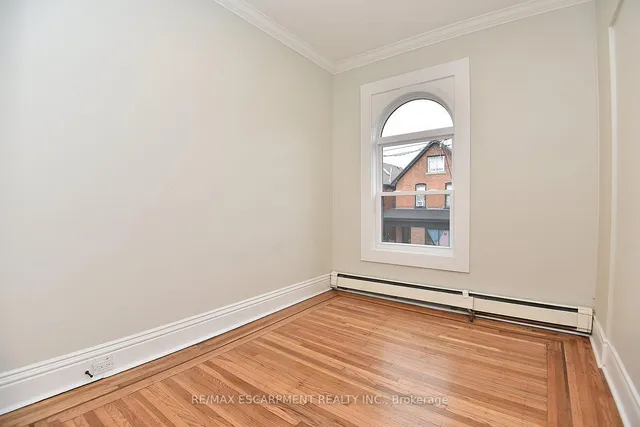 Additional image 30 of 66 Erie Ave