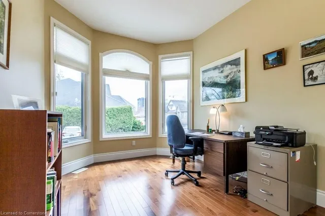 Additional image 8 of 2141 Caroline St Unit 8