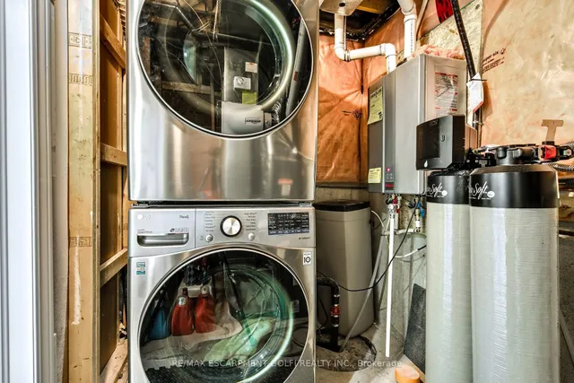 Additional image 30 of 4043 Gunby Cres