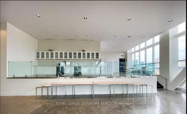 Additional image 31 of 488 University Ave Unit 3805